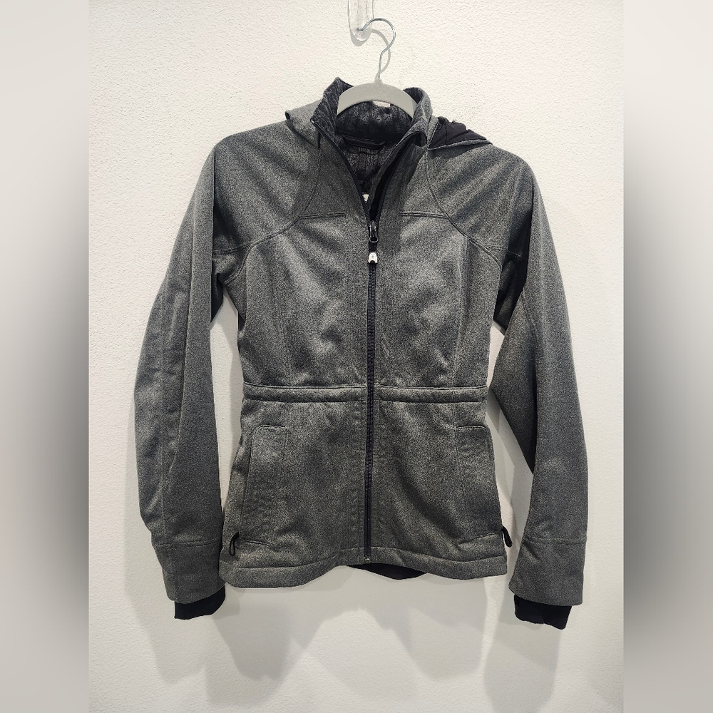 RARE LULULEMON EMBARK SOFTSHELL WATERPROOF JACKET SIZE 4 SMALL